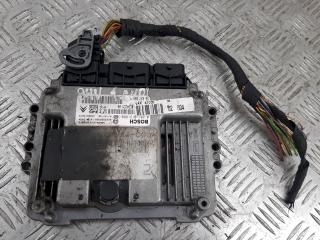 блок управления двигателем Peugeot 207 1 поколение 2007, 1.6 л., HDi, 281013868