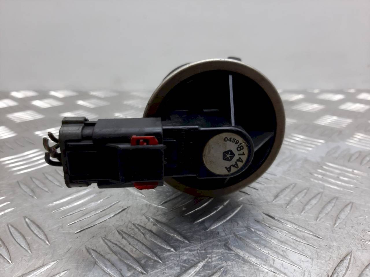 клапан EGR Chrysler 300M 1 поколение 2004, 2.7 л., i, 04591814AA - фото №1