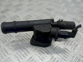 фланец (тройник) системы охлаждения Volkswagen Passat B6 2006, 2.0 л., TDi, 038121132G
