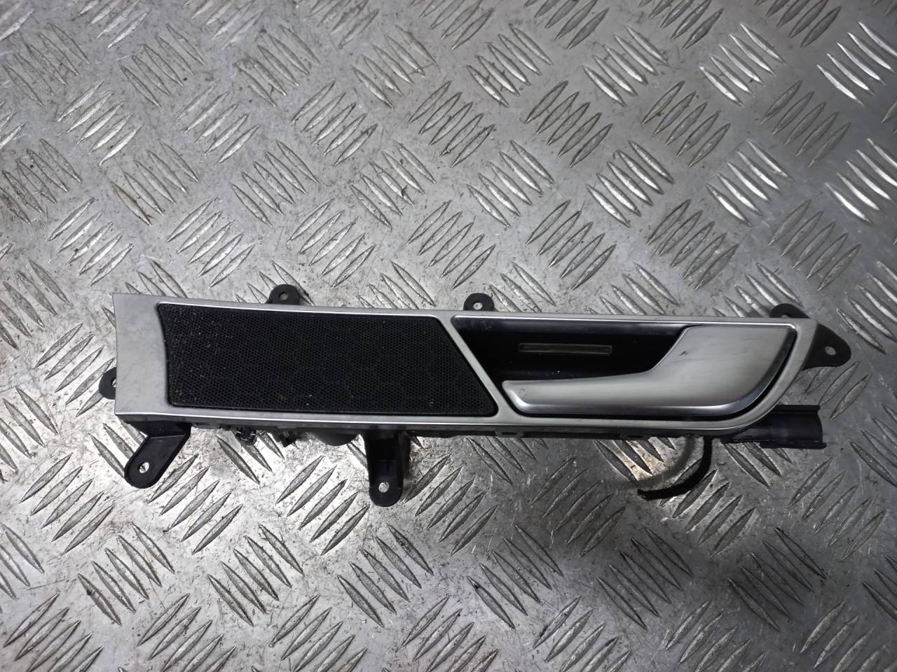 ручка внутренняя передняя правая Audi A6 4F/C6 2007, 3.2 л., AUK, бензин, АКПП, универсал, 4F0837020B - фото №1