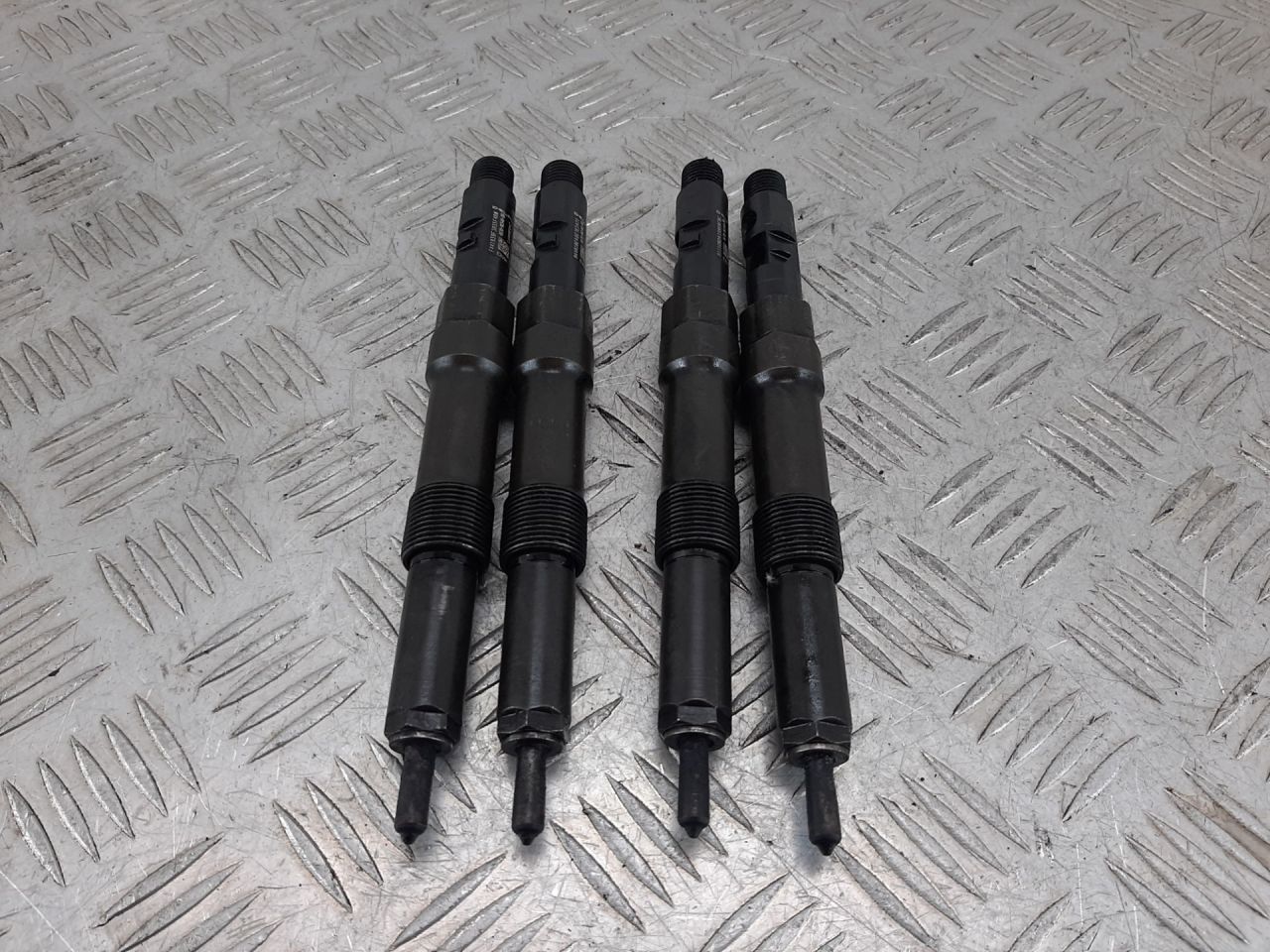 форсунка Ford Mondeo 3 поколение 2002, 2.0 л., дизель, EJDR00504Z - фото №1