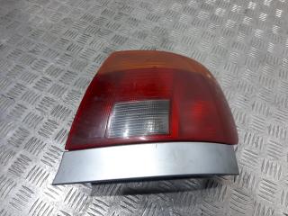фонарь задний правый Audi A4 B5 1999, седан