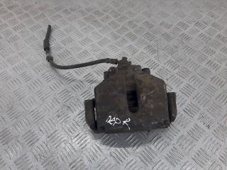 суппорт передний правый Volkswagen Passat B6 2006