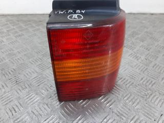 фонарь задний правый Volkswagen Passat B4 1995, универсал