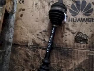 полуось передняя левая (приводной вал, ШРУС) Volkswagen Transporter T5 2005, 2.5 л., TDi