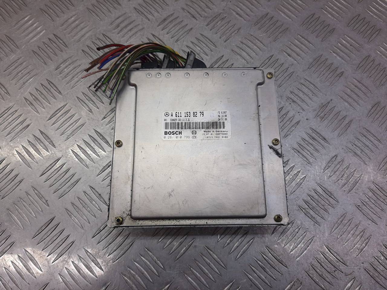 блок управления двигателем Mercedes-Benz C-Класс W203/S203/CL203 2001, 2.2 л., CDi, A6111538279 - фото №1