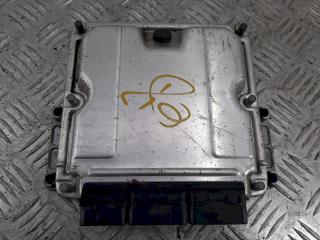 блок управления двигателем Opel Vivaro A 2002, 1.9 л., DCi, 281010633