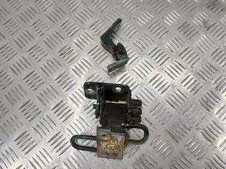 петля двери Audi A6 4B/C5 1999