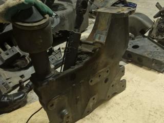 кронштейн кабины Renault Magnum 4 поколение 2012, 5010574081