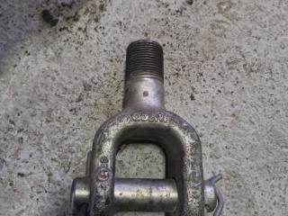 крюк буксировочный IVECO Stralis 2 поколение 2007