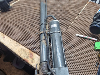 цилиндр подъёма кабины Mercedes-Benz Actros 3 поколение (MP3) 2011, 0035530105