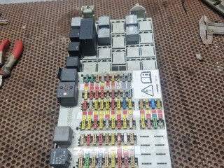 блок предохранителей Scania R 3 поколение 2014, 1537849