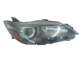 фара правая Toyota Camry 8 поколение XV50 2011, 8111006870