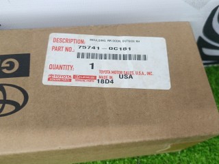 Хром на двери зад. прав. низ. Toyota Sequoia 2 поколение XK60 [рестайлинг] 2024, 757410C181