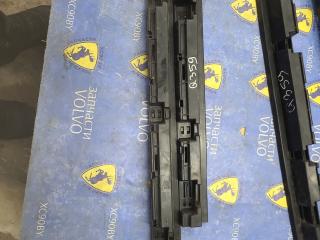 Кронштейн крепления порога Volvo v90 cross country 1 поколение [рестайлинг] 2022, 2.0 л., B 4204 T, бензин, АКПП, универсал, полный привод, правый руль, 31386130, 31386132