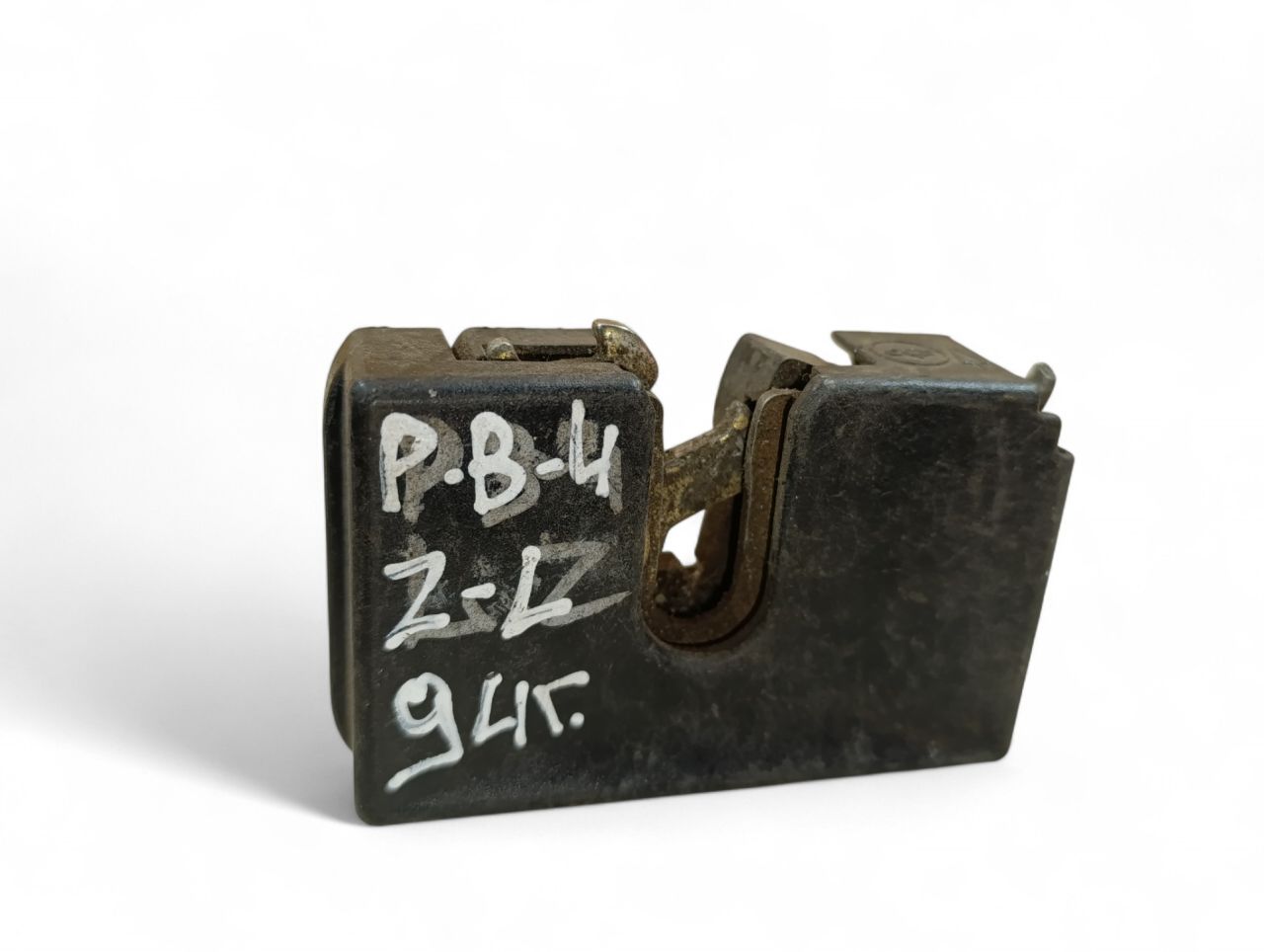 замок двери задней левой Volkswagen Passat B4 1994 - фото №1