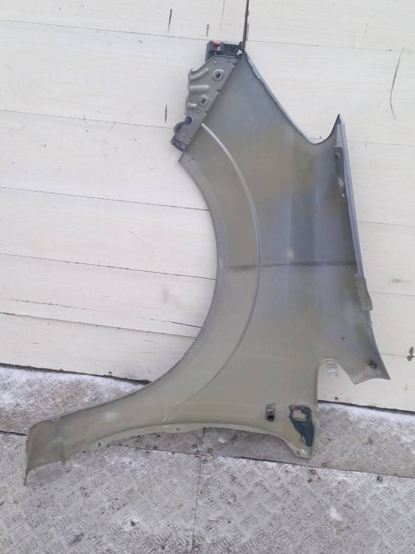 крыло переднее правое Opel Zafira 2 поколение (B) 2005 - фото №1