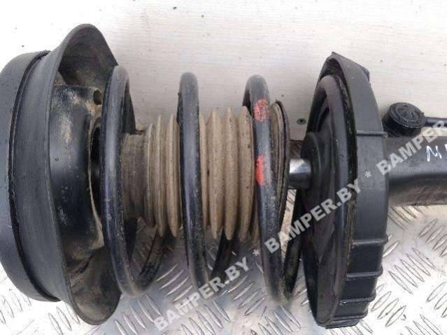 стойка передняя левая Mercedes-Benz C-Класс W203/S203/CL203 2003, 2.2 л., CDi, дизель - фото №1
