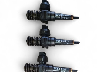 форсунка Audi A4 B7 2007, 2.0 л., дизель, 038130073BJ