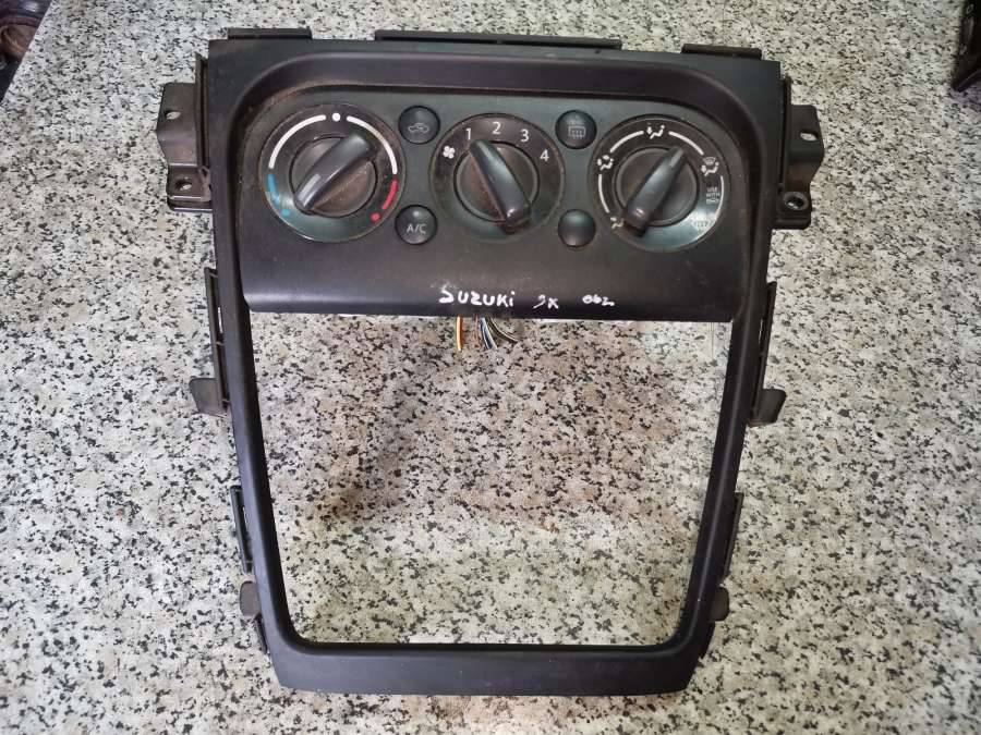 блок управления печки / климат-контроля Suzuki SX4 1 поколение 2006, 1.6 л., i, бензин, хетчбэк 5 дв. - фото №1