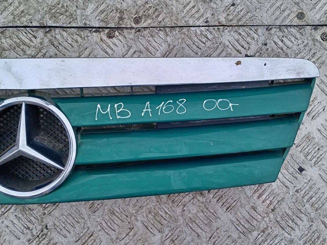 решетка радиатора Mercedes-Benz A-Класс W168 2000 - фото №1