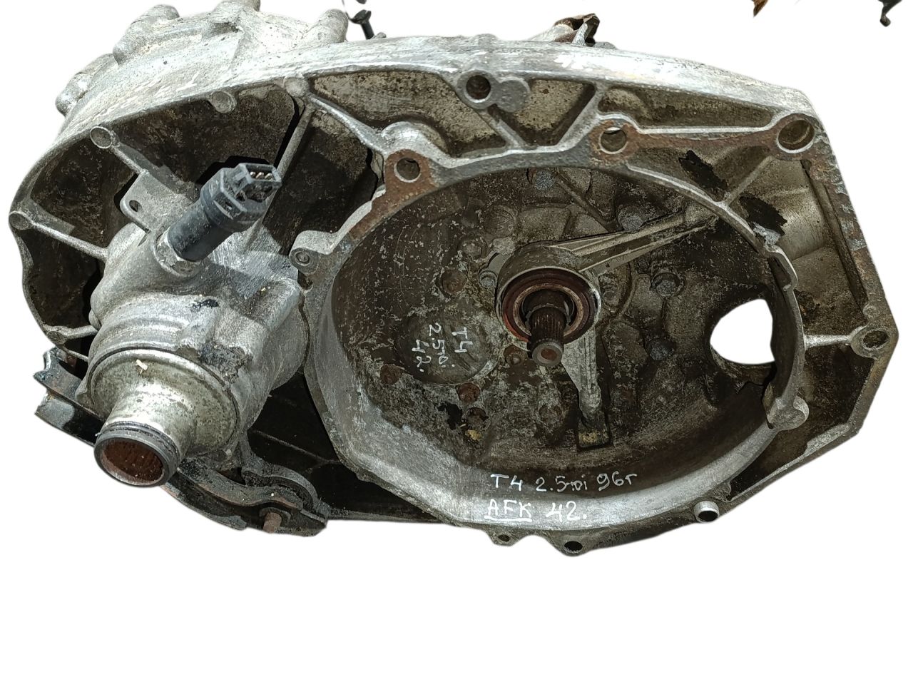 КПП механическая (МКПП) Volkswagen Transporter T4 1996, 2.5 л., TDi, дизель, AFK - фото №1