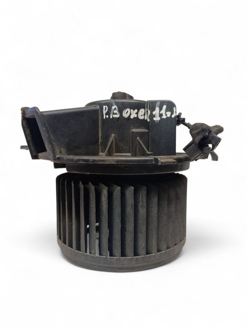 моторчик печки Peugeot Boxer 2 поколение 2011 - фото №1