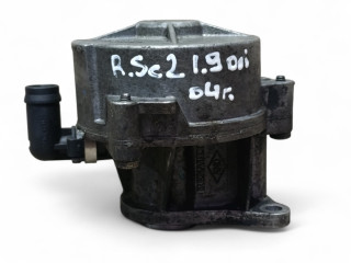 насос вакуумный Renault Scenic 2 поколение 2004, 1.9 л., дизель