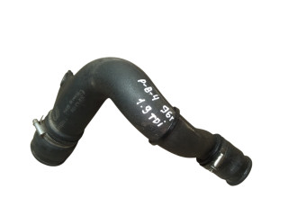 патрубок интеркулера Volkswagen Passat B4 1996, 1.9 л., дизель