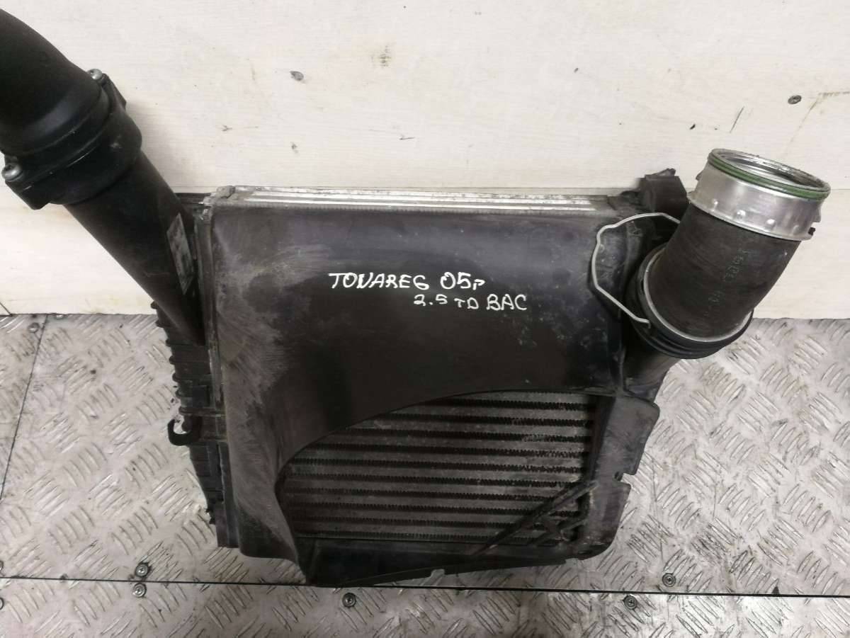 интеркулер Volkswagen Touareg 1 поколение 2005, TDi, TDi - фото №1