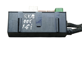 блок реле Opel Vectra B [рестайлинг] 2000, 1.6 л., бензин