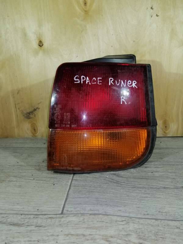 фонарь задний правый Mitsubishi Space Runner 1 поколение 1994, 1.8 л., бензин, минивэн - фото №1