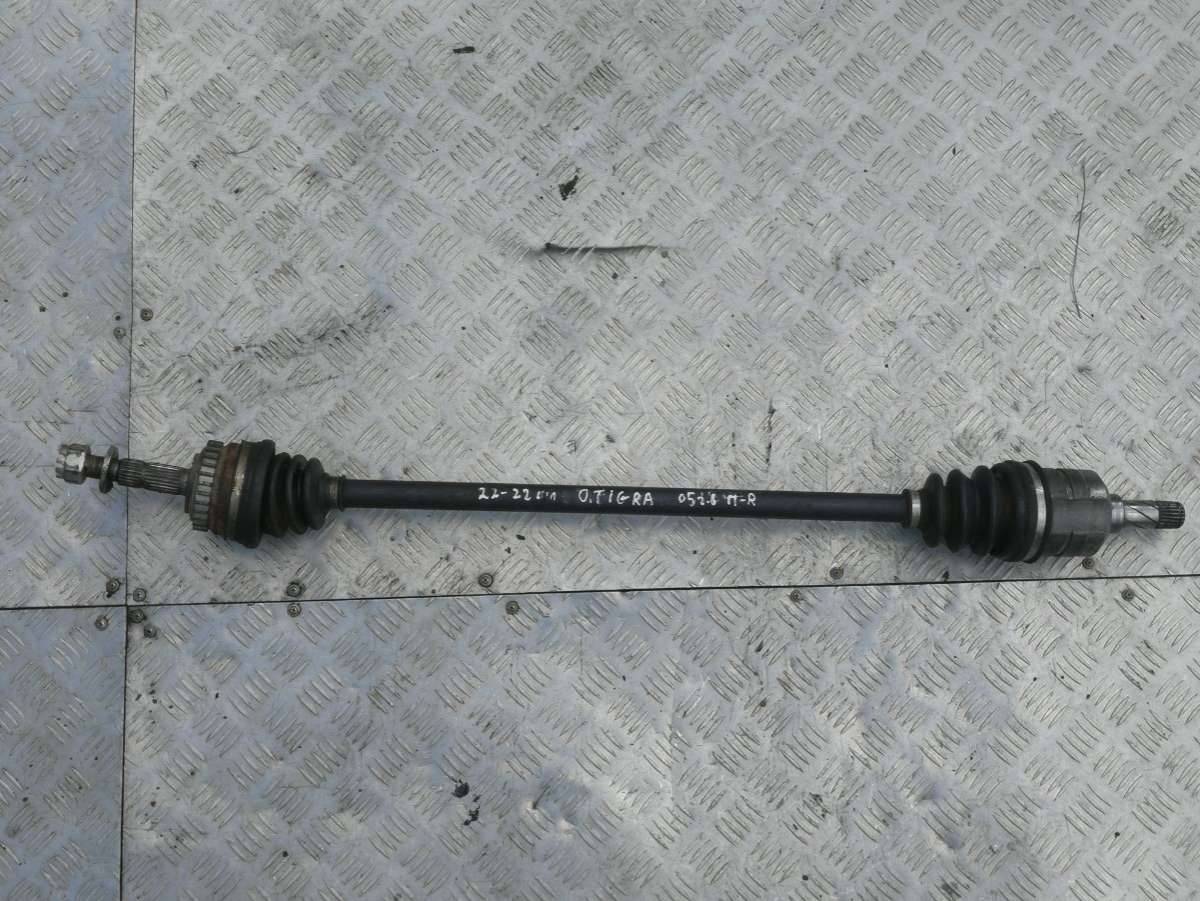 полуось передняя правая (приводной вал, ШРУС) Opel Tigra 2 поколение 2007, 1.3 л., CDTi, дизель - фото №1