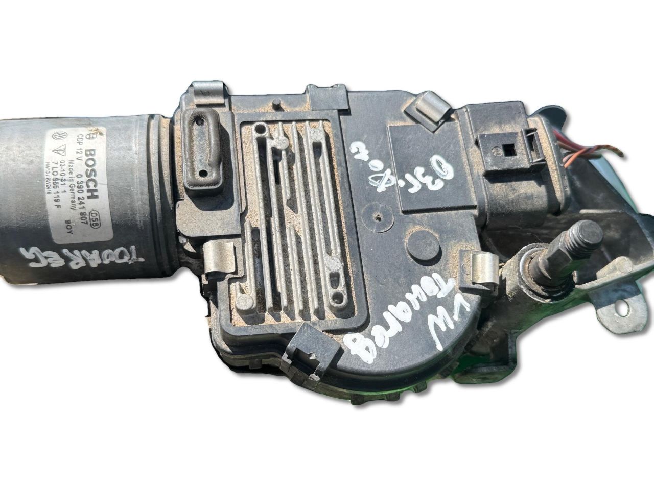 моторчик передних стеклоочистителей (дворников) Volkswagen Touareg 1 поколение 2007, 7L0955119F - фото №1