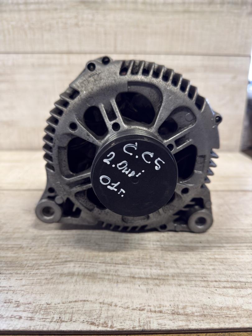 генератор Citroen C5 1 поколение 2001, 2.0 л., HDi, дизель - фото №1