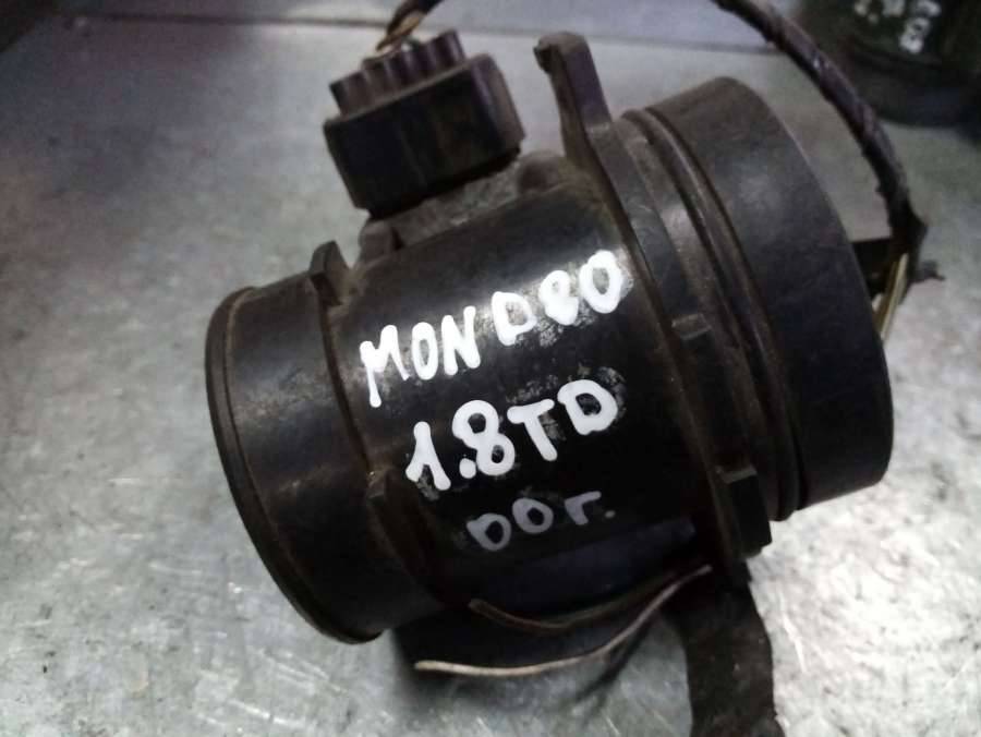расходомер воздуха Ford Mondeo 2 поколение 1998, 1.8 л., дизель, универсал - фото №1