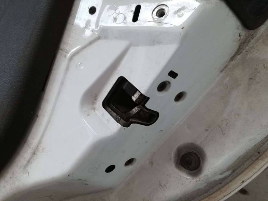 замок двери сдвижной Ford B-max 1 поколение 2013, 1.6 л., бензин, минивэн - фото №1