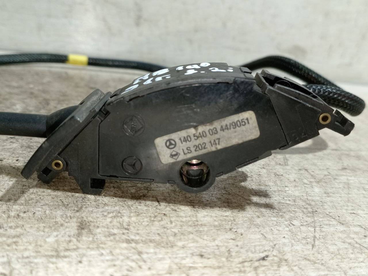 переключатель подрулевой (стрекоза) Mercedes-Benz S-Класс W140/C140 1991, 3.2 л., бензин, 1405400344 - фото №1