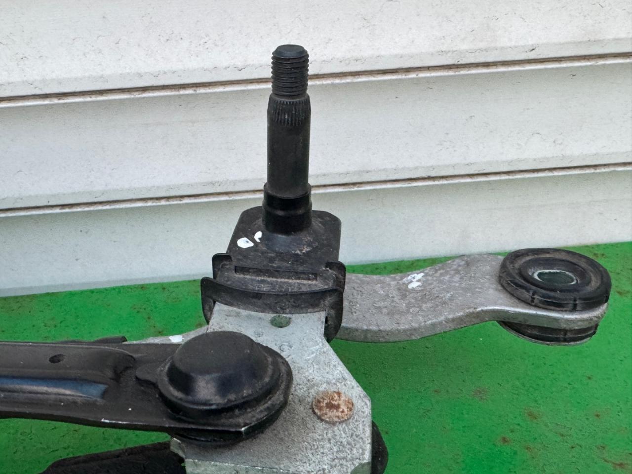 механизм стеклоочистителя (трапеция дворников) Kia Niro 1 поколение 2017 - фото №1