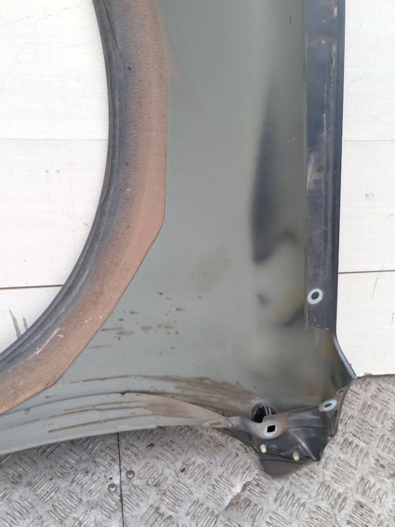 крыло переднее правое Renault Laguna 3 поколение 2010 - фото №1