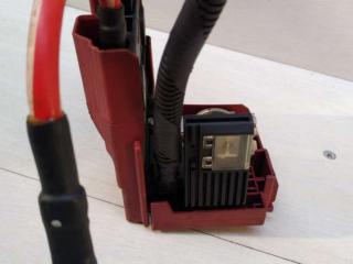 плюсовой провод аккумулятора Opel Mokka 1 поколение [рестайлинг] 2017, 1.4 л., бензин