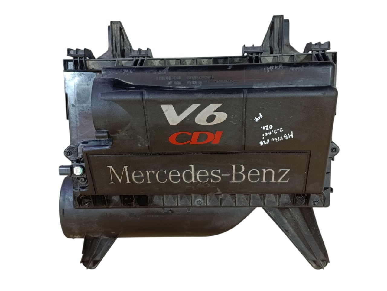 корпус воздушного фильтра Mercedes-Benz Vito W639 2006, 3.0 л., дизель - фото №1