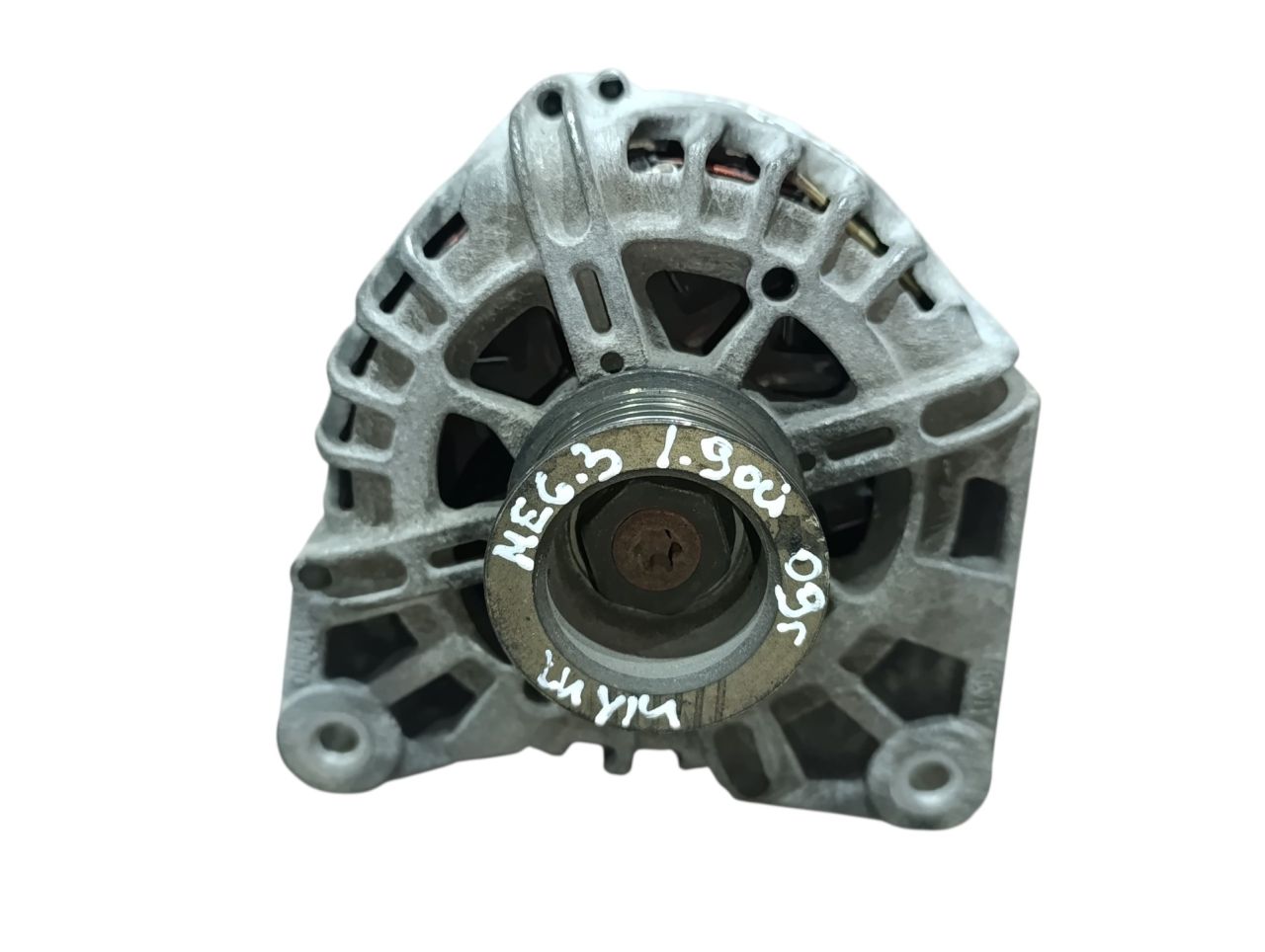 генератор Renault Megane 3 поколение 2009, 1.9 л., дизель - фото №1