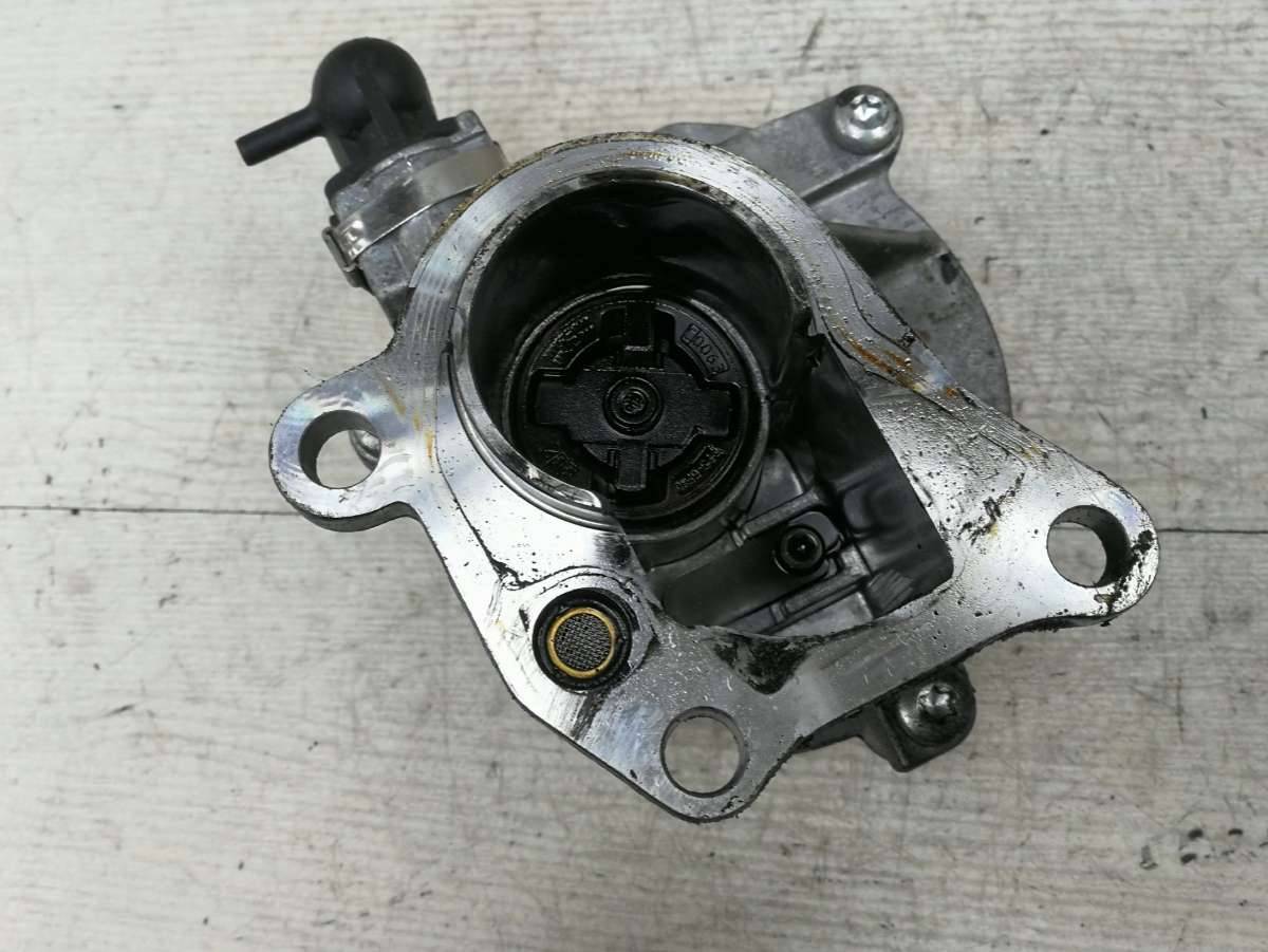 насос вакуумный Renault Scenic 2 поколение 2006, DCi, DCi - фото №1