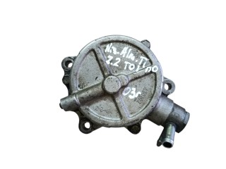 насос вакуумный Nissan Almera Tino V10 2003, 2.2 л., дизель