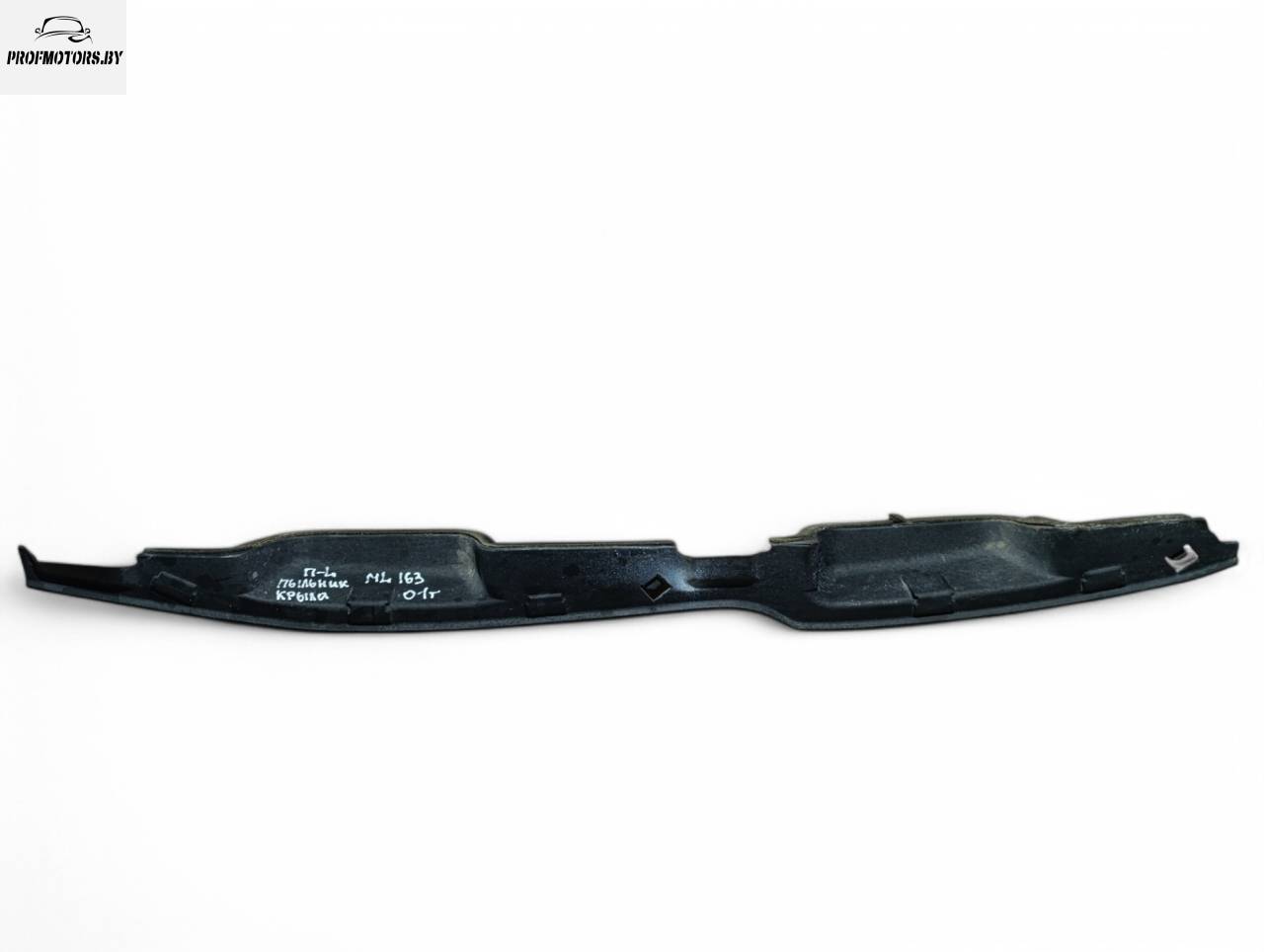 пыльник переднего крыла Mercedes-Benz M-Класс W163 2001 - фото №1