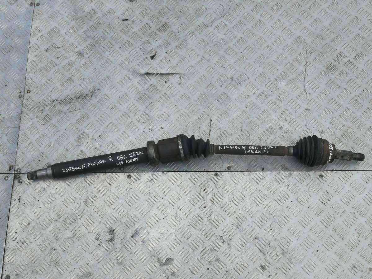 полуось передняя правая (приводной вал, ШРУС) Ford Fusion 1 поколение 2005, 1.6 л., TDCi, дизель - фото №1