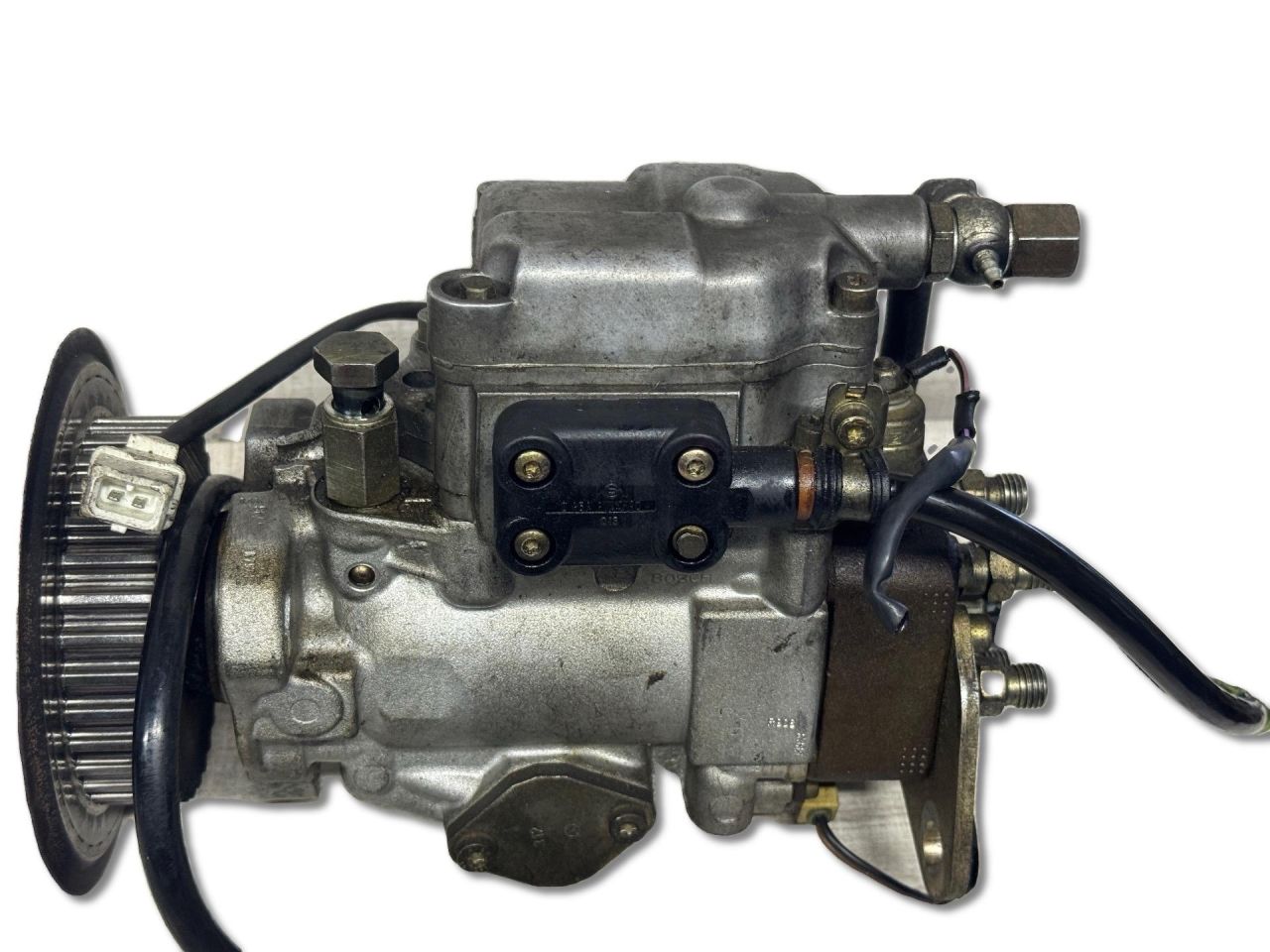 ТНВД Audi A6 4A/C4 1996, 2.5 л., дизель, 0450415989 - фото №1