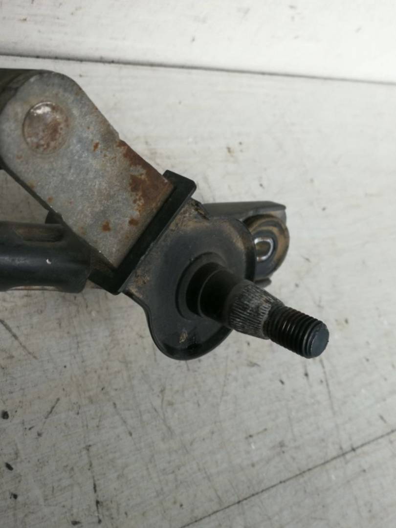 механизм стеклоочистителя (трапеция дворников) Kia Ceed 1 поколение 2009 - фото №1