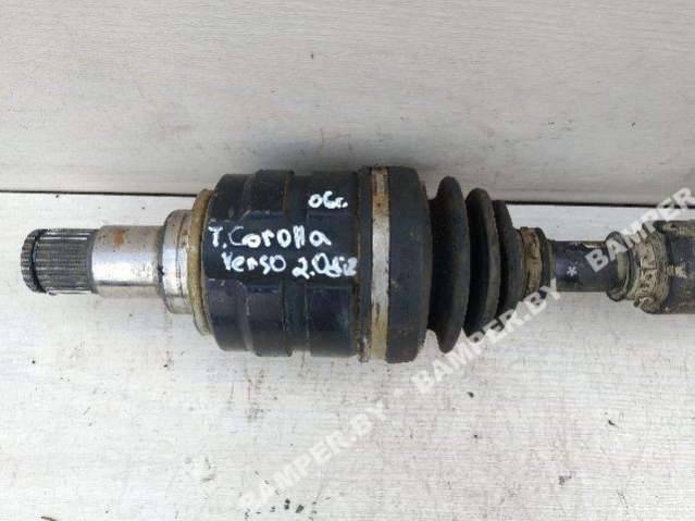 полуось передняя левая (приводной вал, ШРУС) Toyota Corolla Verso 2 поколение AR10 2006, 2.0 л., дизель - фото №1